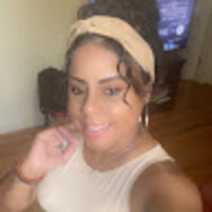 Meet your Posher, Evelyn